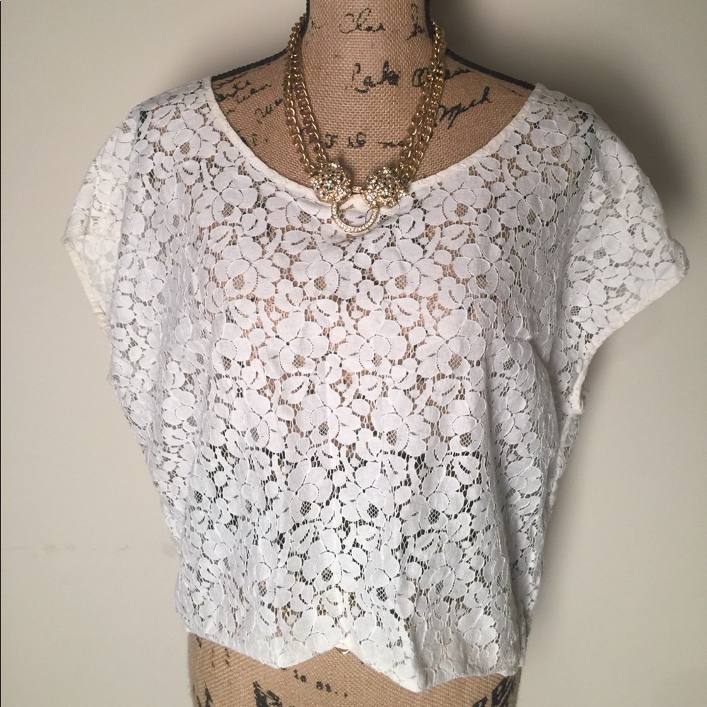 Cropped Lace Cream Top